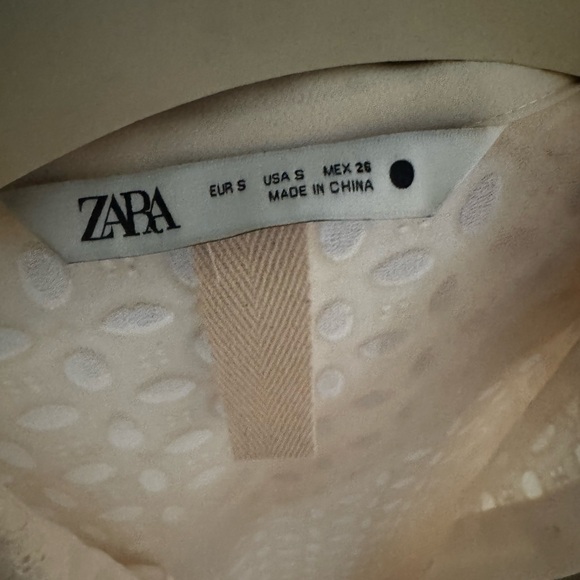 Zara Eyelet Midi dress - Picture 7 of 8